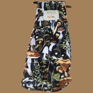 Botanical Mushroom design plush throw Farmhouse Cottagecore Witchcore Ch…